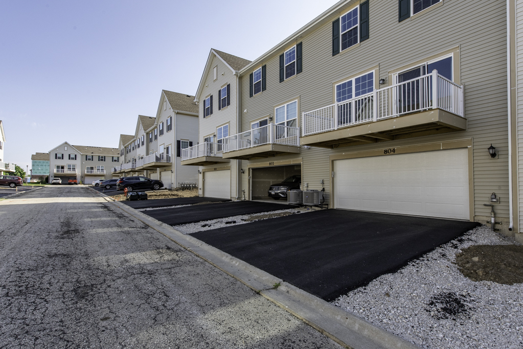 804 Neubauer Circle Lindenhurst, IL 60046 - Photo 31 of 33