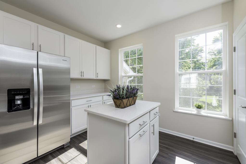 804 Neubauer Circle Lindenhurst, IL 60046 - Photo 10 of 33