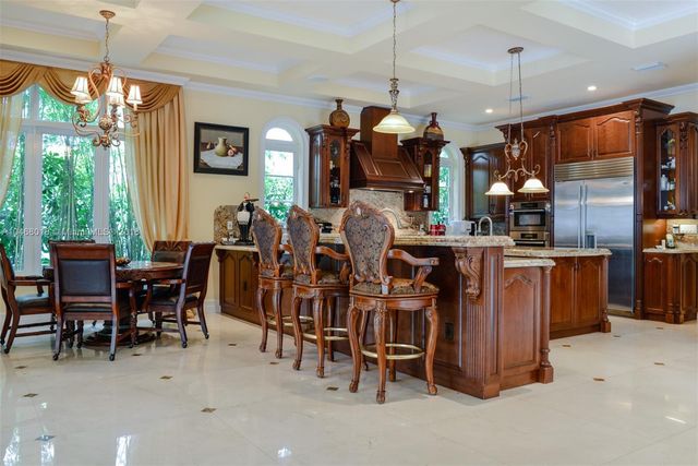 $5,100,000 | 428 Golden Beach Drive, Golden Beach, FL 33160