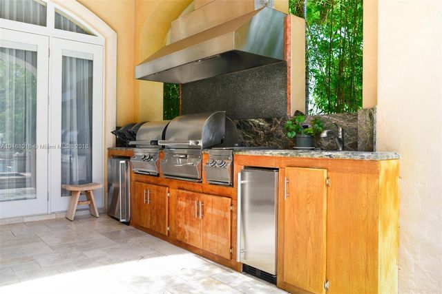 $5,100,000 | 428 Golden Beach Drive, Golden Beach, FL 33160