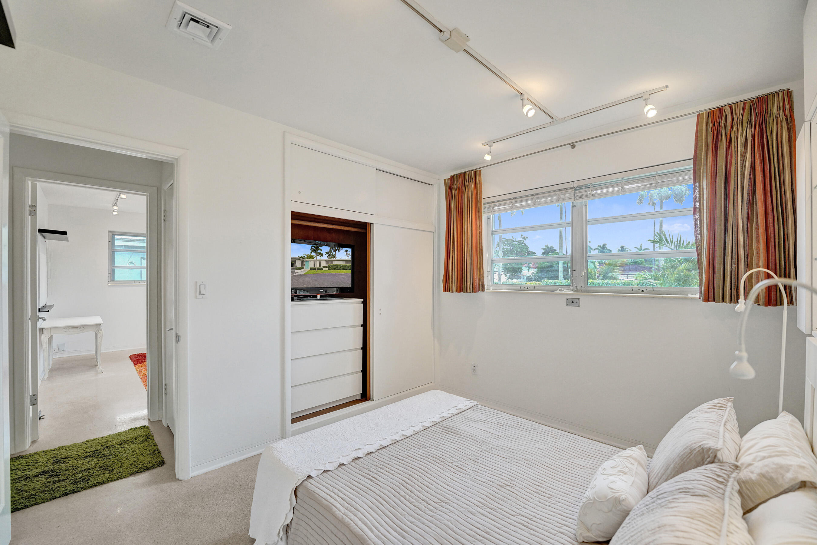 3113 Hollywood Boulevard Hollywood, FL 33021 - Photo 31 of 46 DSC01868