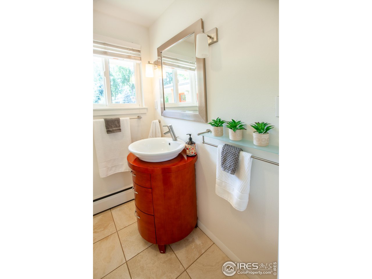 2465 Glenwood Drive Boulder, CO 80304 - Photo 16 of 24 2nd Bathroom