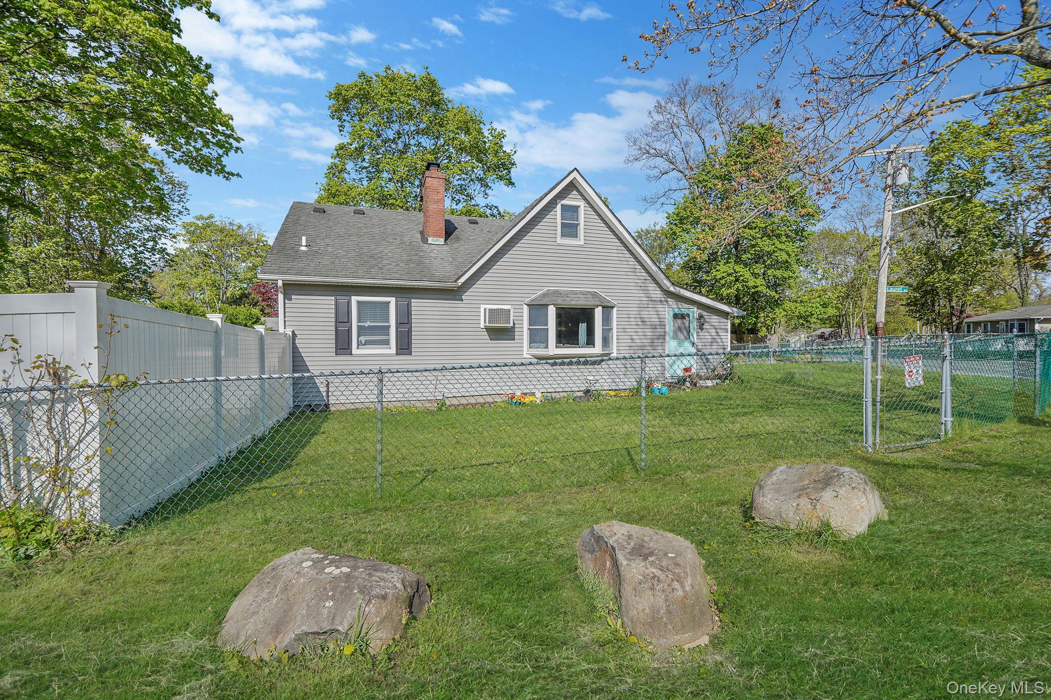 38 Nymph Road Rocky Point, NY 11778 - Photo 3 of 28
