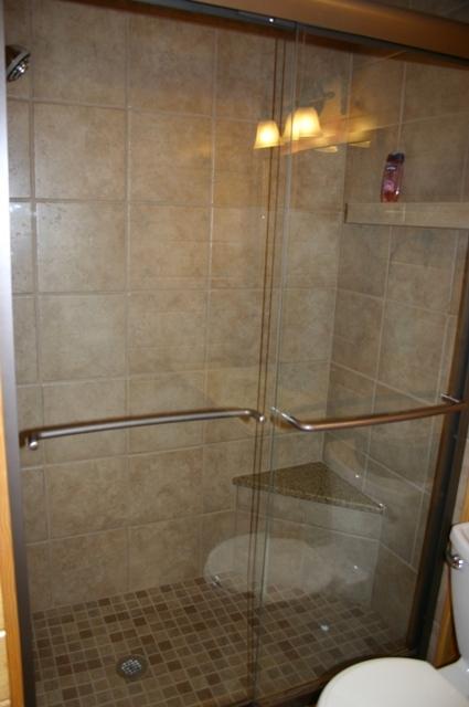 714 Topside Road Gatlinburg, TN 37738 - Photo 11 of 28 walk in tile shower