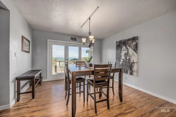 $975,000 | 644 Ontario Heights Road, Ontario, OR 97914