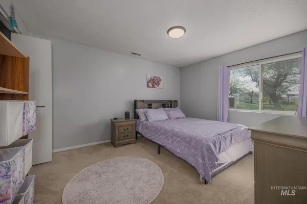 $975,000 | 644 Ontario Heights Road, Ontario, OR 97914