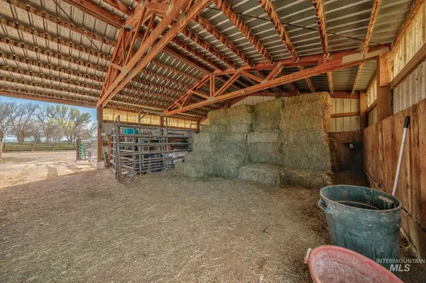 $975,000 | 644 Ontario Heights Road, Ontario, OR 97914