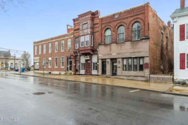$165,000 | 4 South William Street, Johnstown, NY 12095