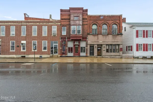 $165,000 | 4 South William Street, Johnstown, NY 12095