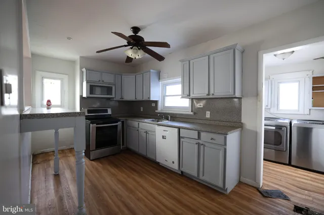 $160,650 | 235 Felton Avenue, Darby, PA 19023