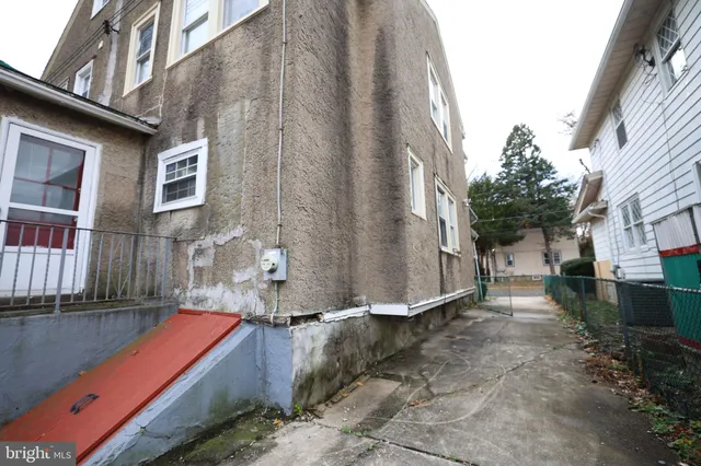 $160,650 | 235 Felton Avenue, Darby, PA 19023