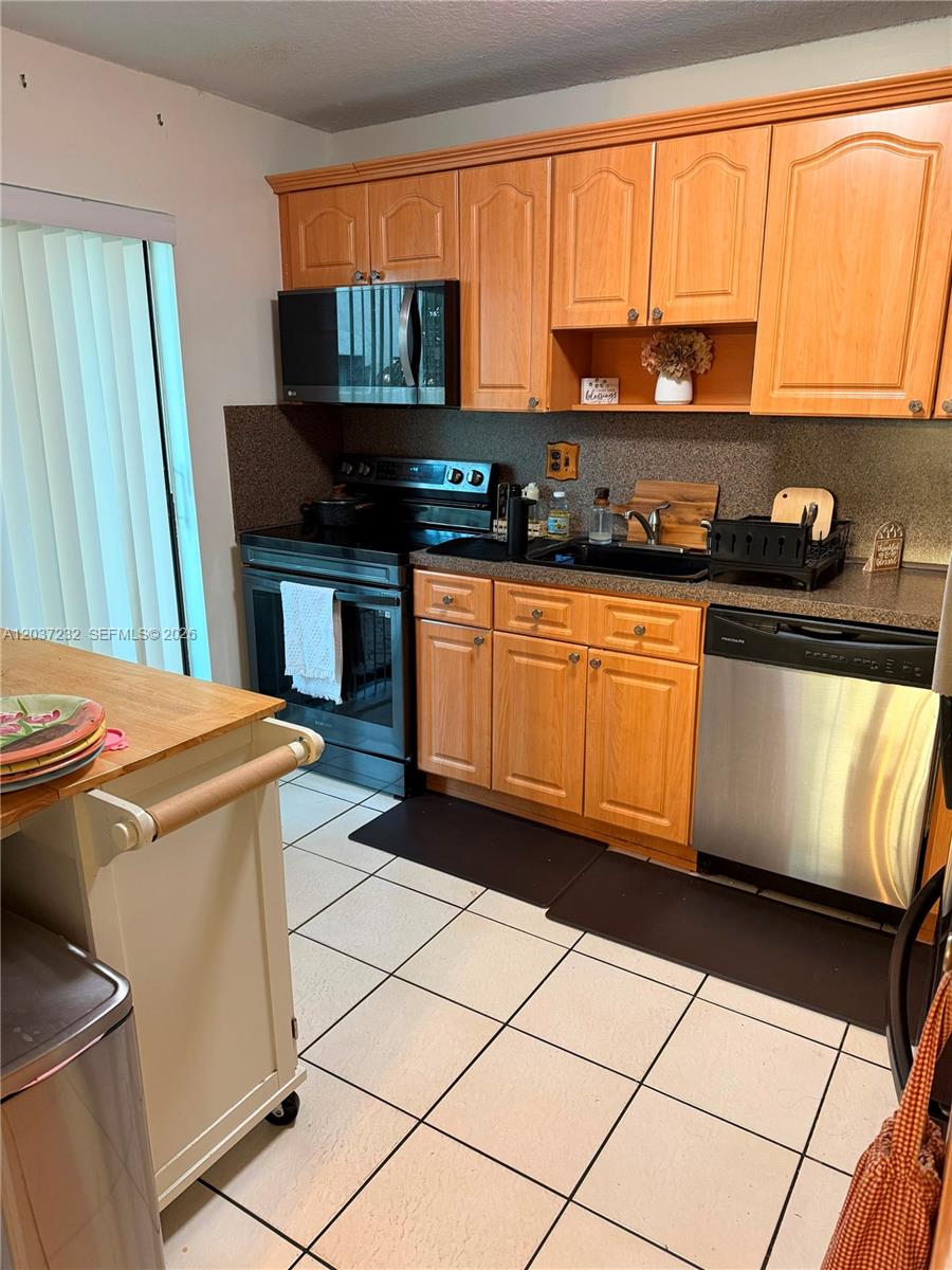 10445 Southwest 154th Court, Unit 1 Miami, FL 33196 - Photo 5 of 10