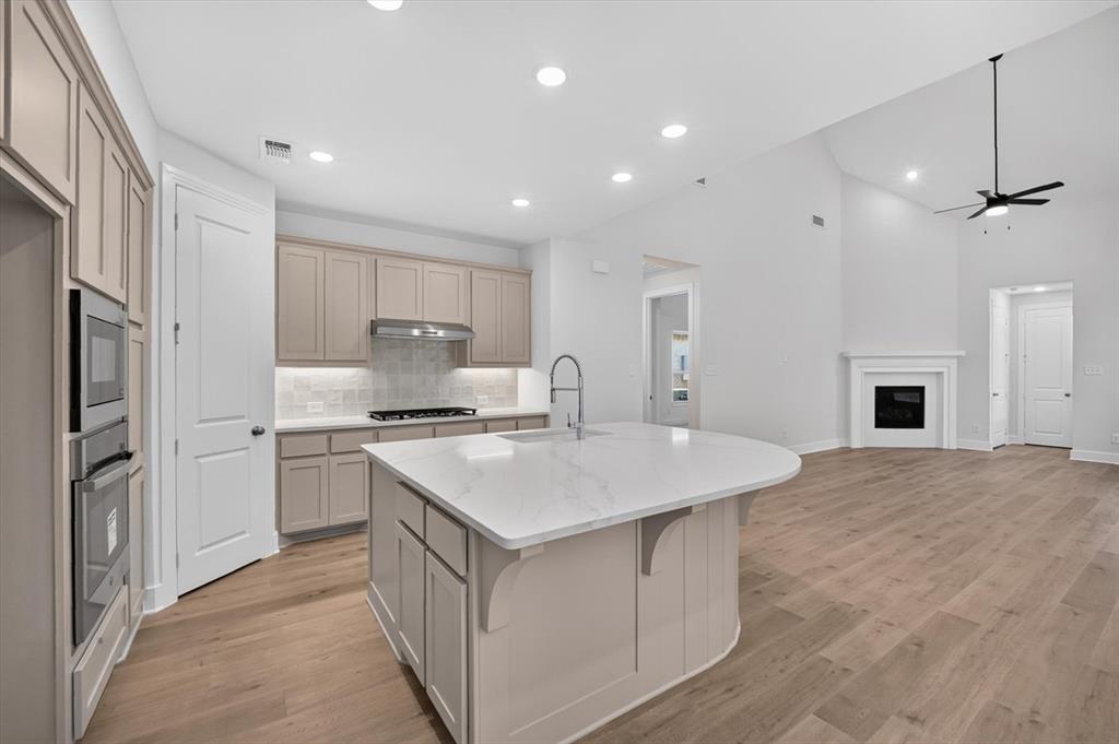 2064 Cuellar Way Van Alstyne, TX 75495 - Photo 6 of 22