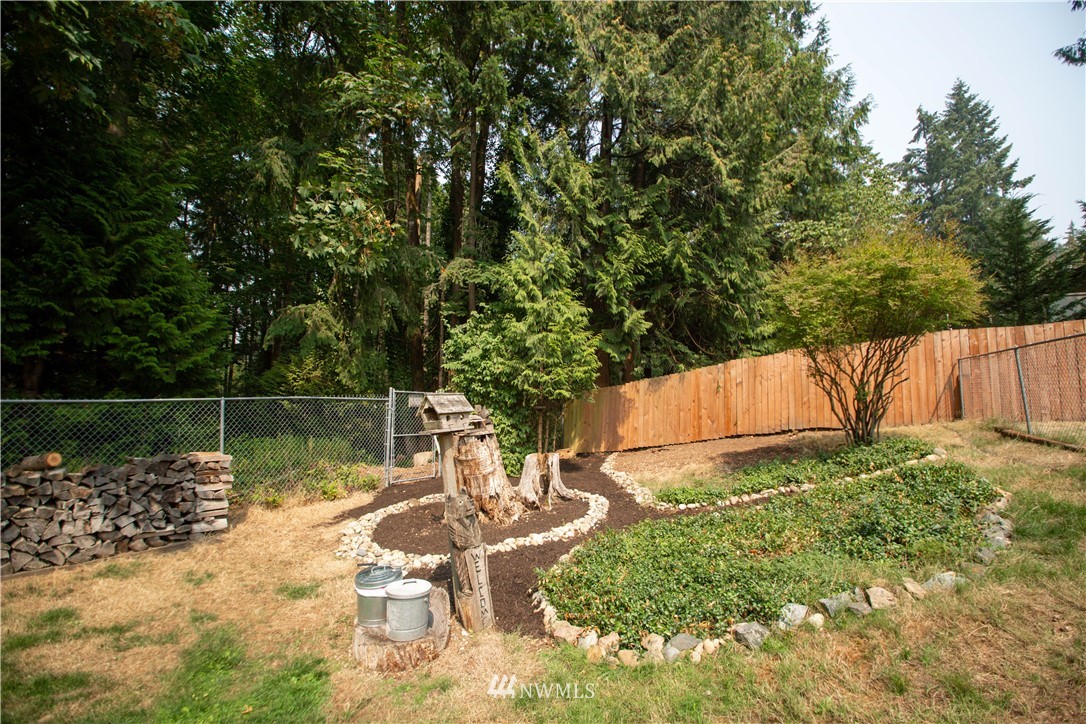 13732 Southeast 141st Street Renton, WA 98059 - Photo 22 of 24