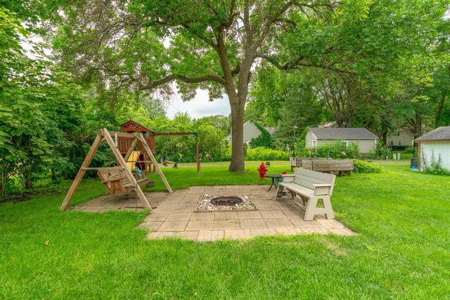 $209,500 | 702 9th Avenue South, St. James, MN 56081