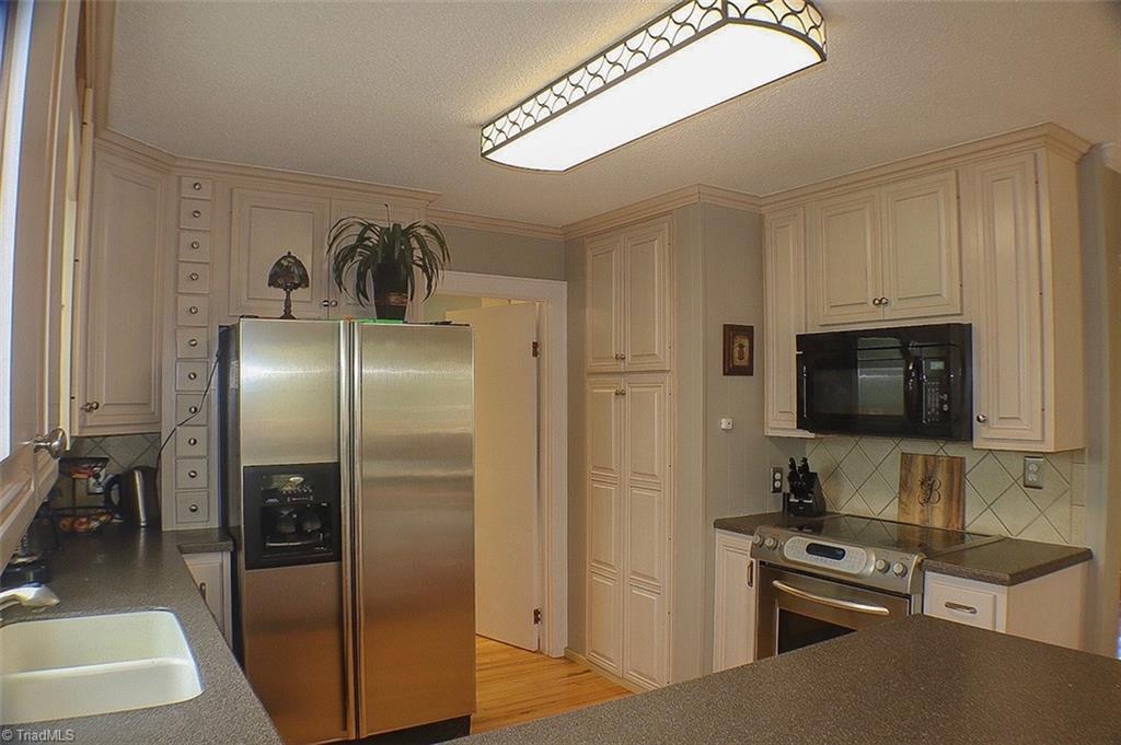384 South River Ridge Road Jonesville, NC 28642 - Photo 14 of 30 Gallery Image 14