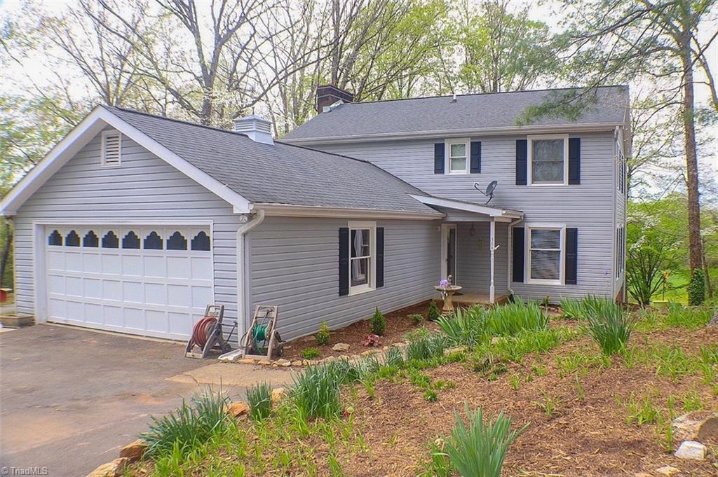 384 South River Ridge Road Jonesville, NC 28642 - Photo 5 of 30 Gallery Image 5