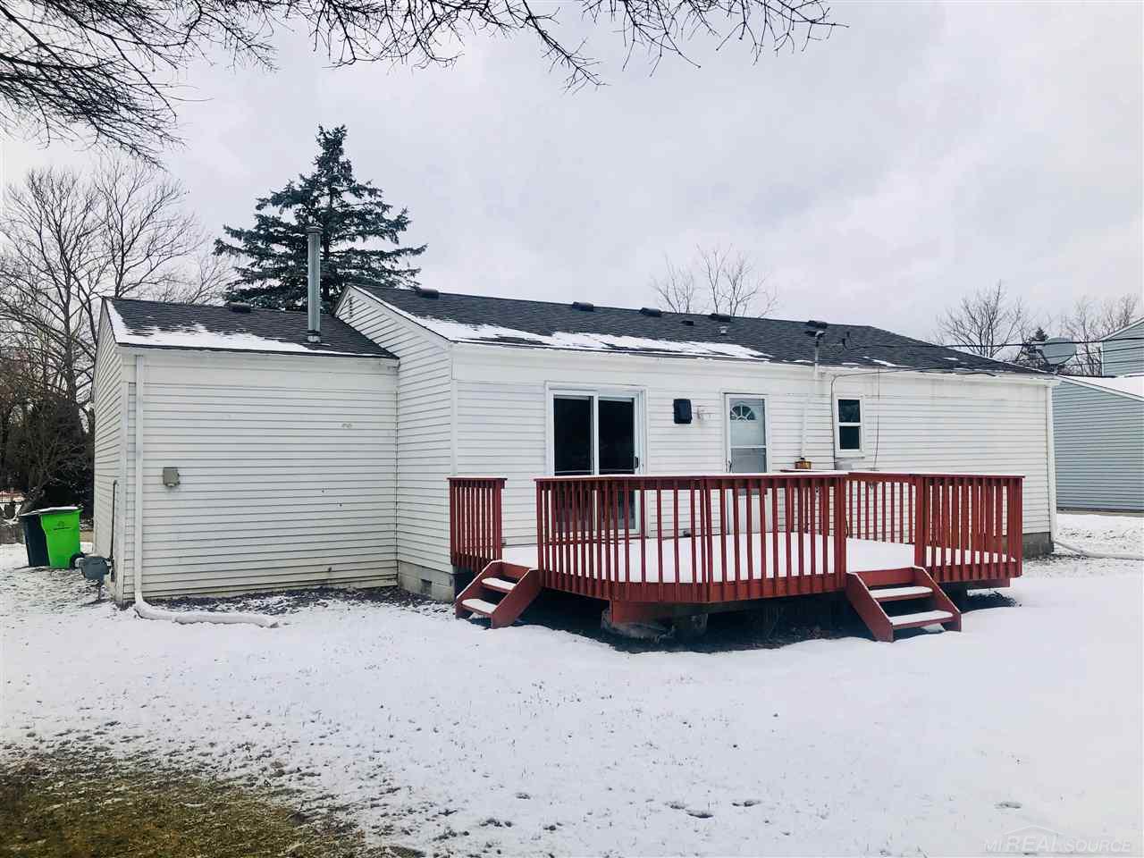 1795 Henbert Road West Bloomfield, MI 48324 - Photo 2 of 13 House from the back