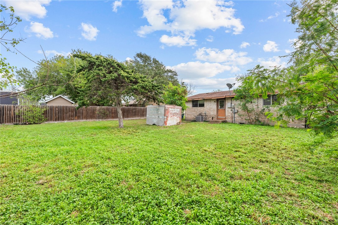 1011 Northcliff Drive Portland, TX 78374 - Photo 14 of 16 a view of a house with a yard