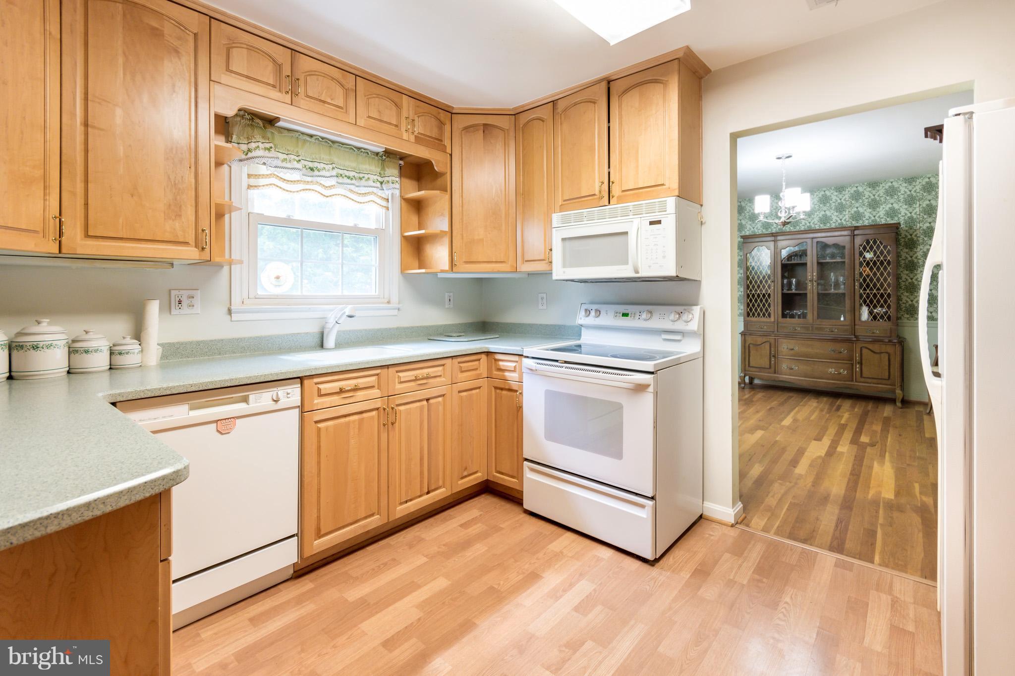 14405 Ansted Road Silver Spring, MD 20905 - Photo 9 of 26 Kitchen