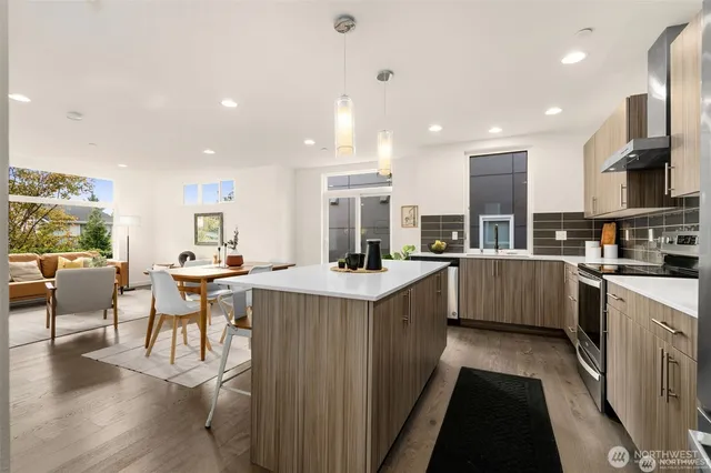 $650,000 | 6018 South 127th Lane, Seattle, WA 98178