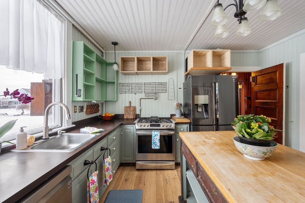 5 Raleigh Road Marshfield, MA 02050 - Photo 18 of 42 Gallery Image 18