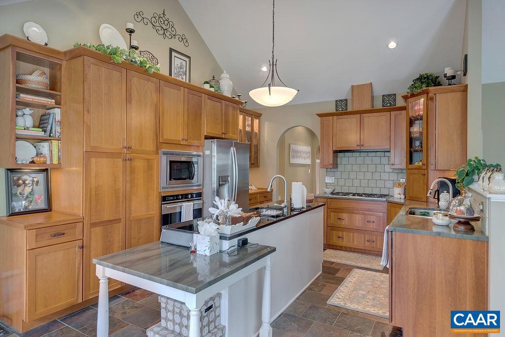 52 Foxmoor Road Troy, VA 22974 - Photo 12 of 56
