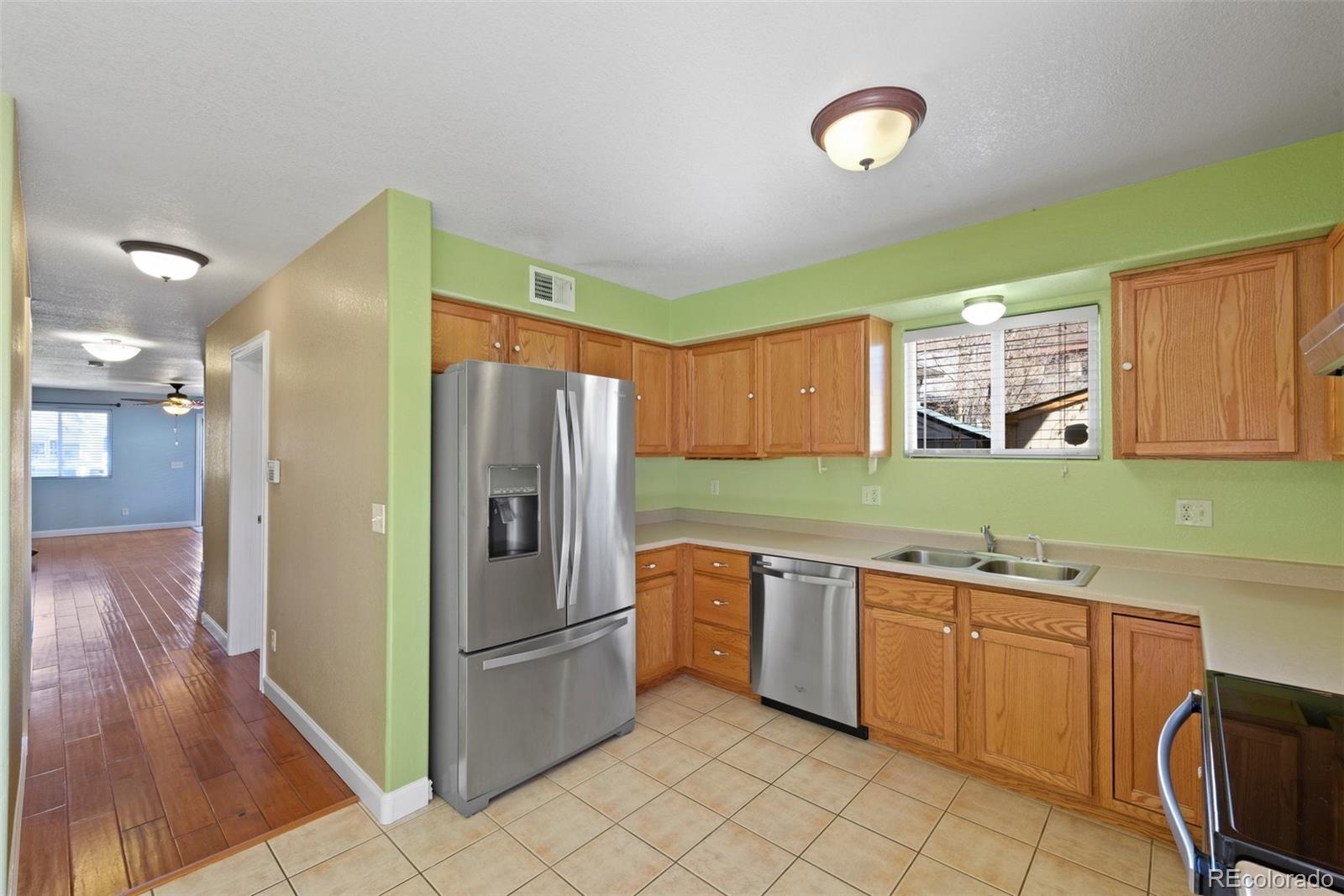 538 Inca Street Denver, CO 80204 - Photo 8 of 24 Gallery Image 8