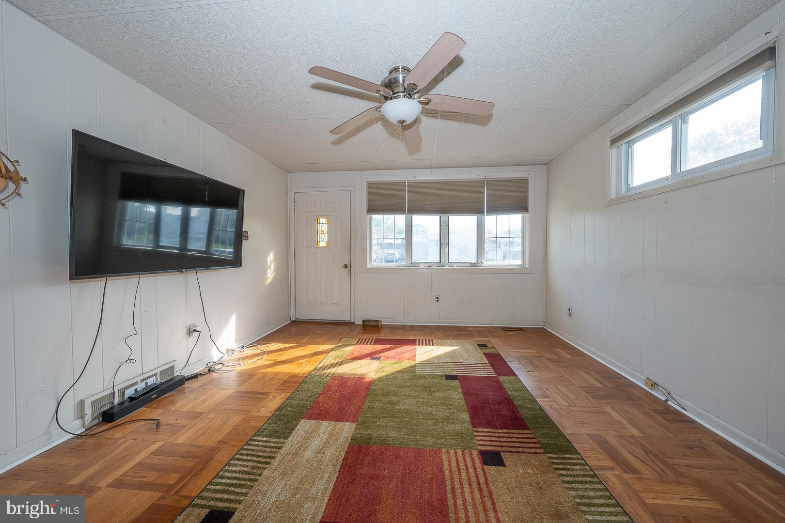 102 Tuscany Road Aston, PA 19014 - Photo 4 of 34 Gallery Image 4