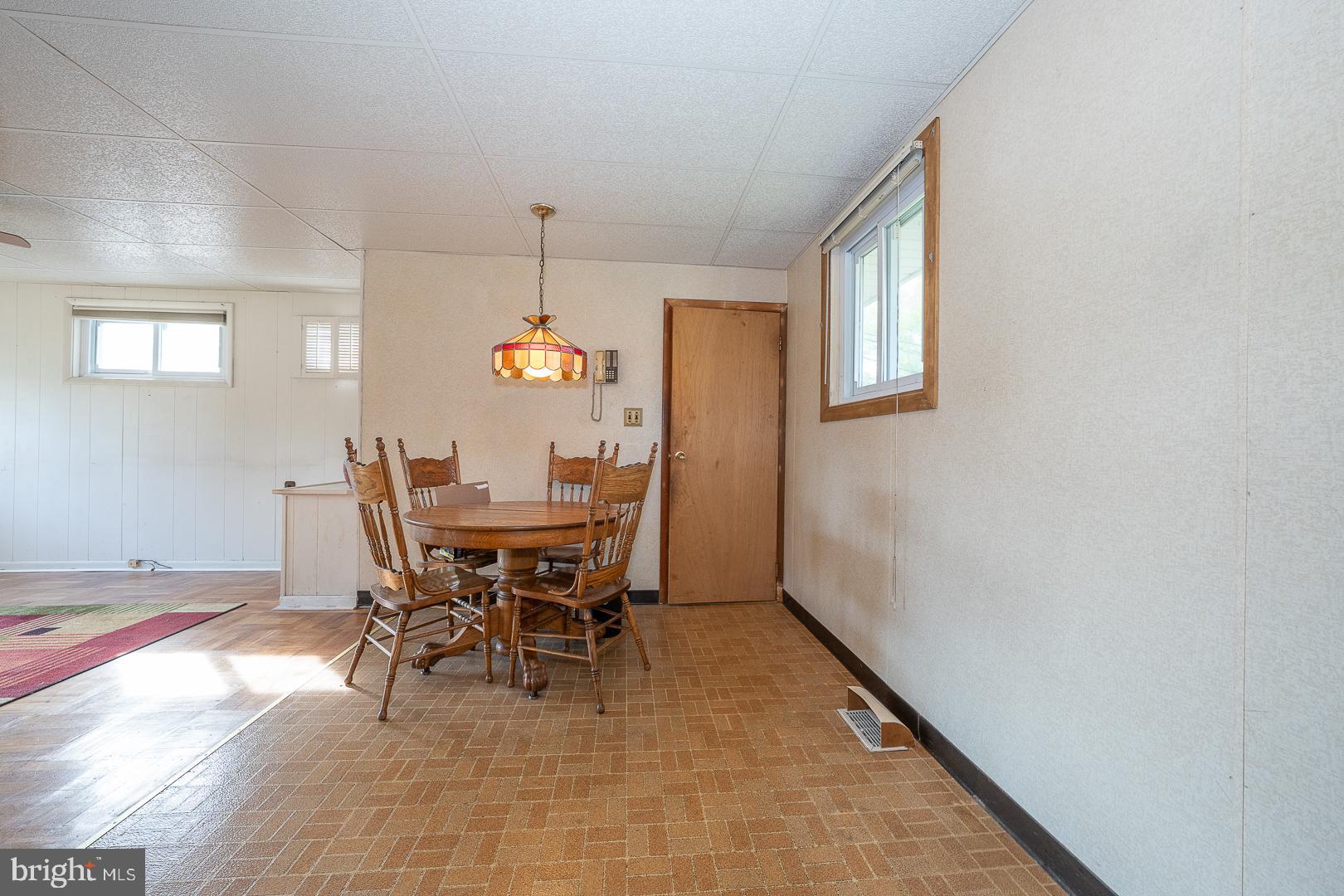 102 Tuscany Road Aston, PA 19014 - Photo 8 of 34 Gallery Image 8