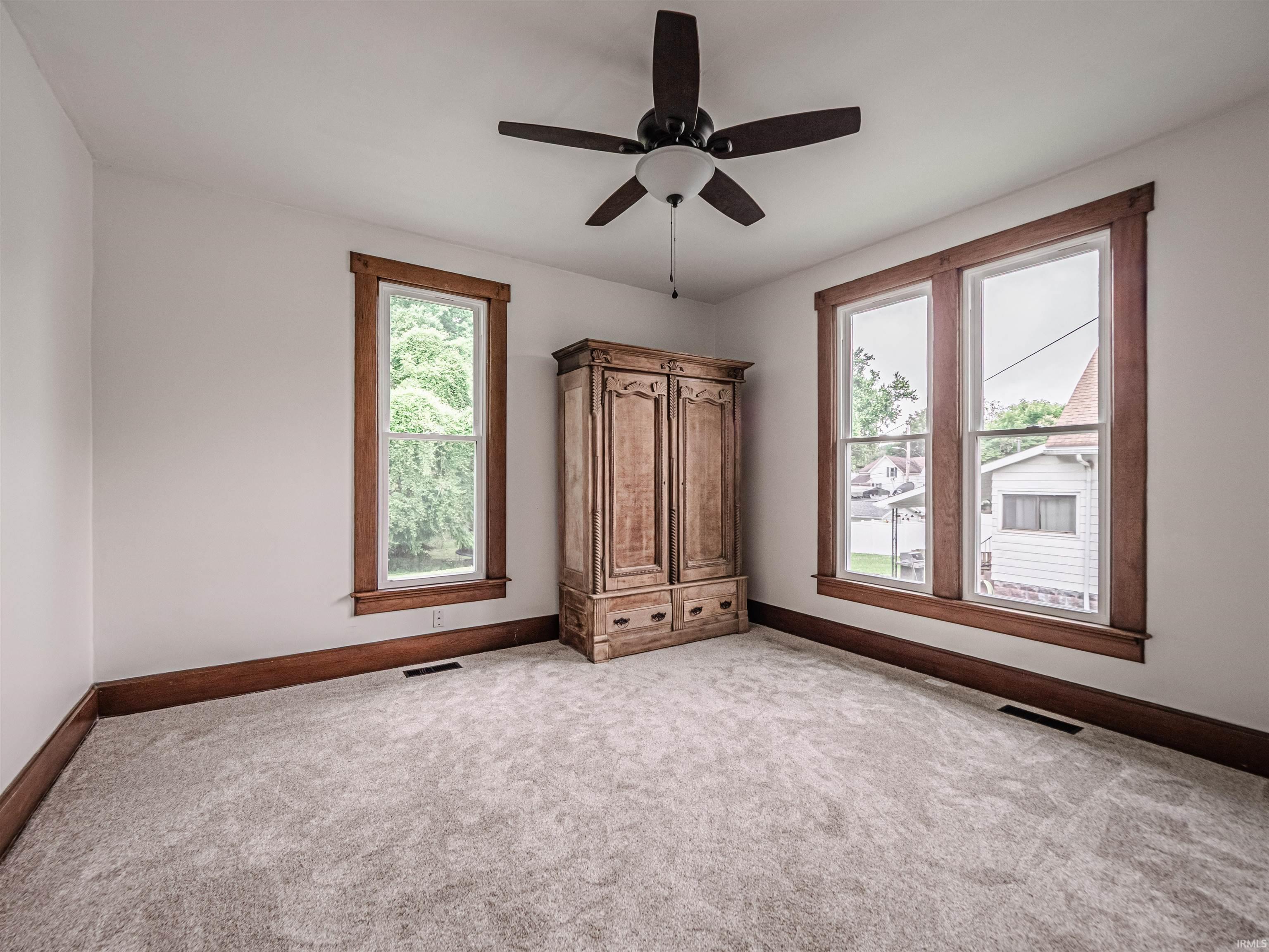 437 Mill Street Mount Vernon, IN 47620 - Photo 18 of 36