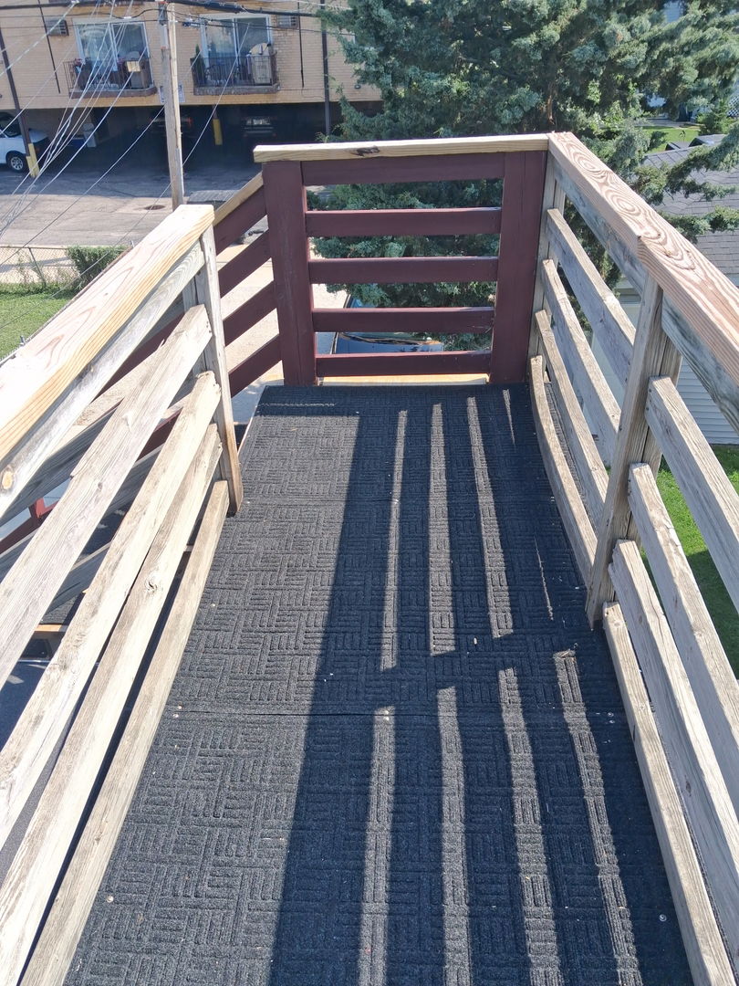 1353 Harding Avenue, Unit 3 Des Plaines, IL 60016 - Photo 14 of 14 a view of balcony