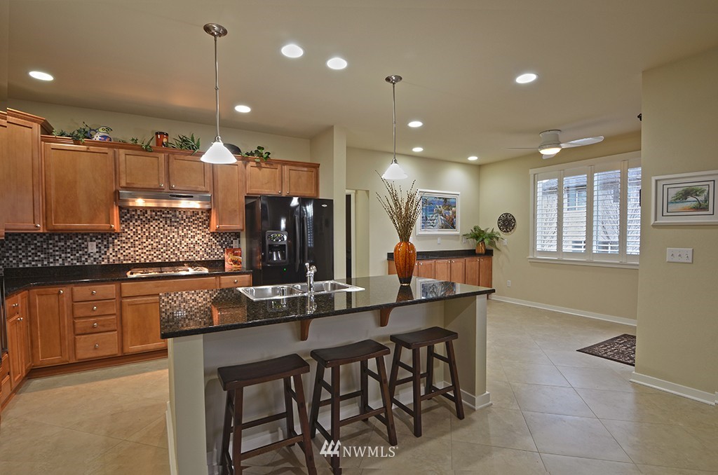 21620 41st Avenue Southeast Bothell, WA 98021 - Photo 3 of 14