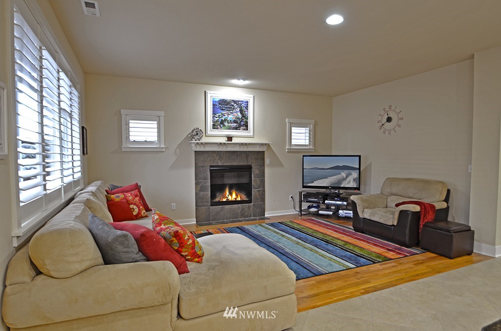 21620 41st Avenue Southeast Bothell, WA 98021 - Photo 5 of 14