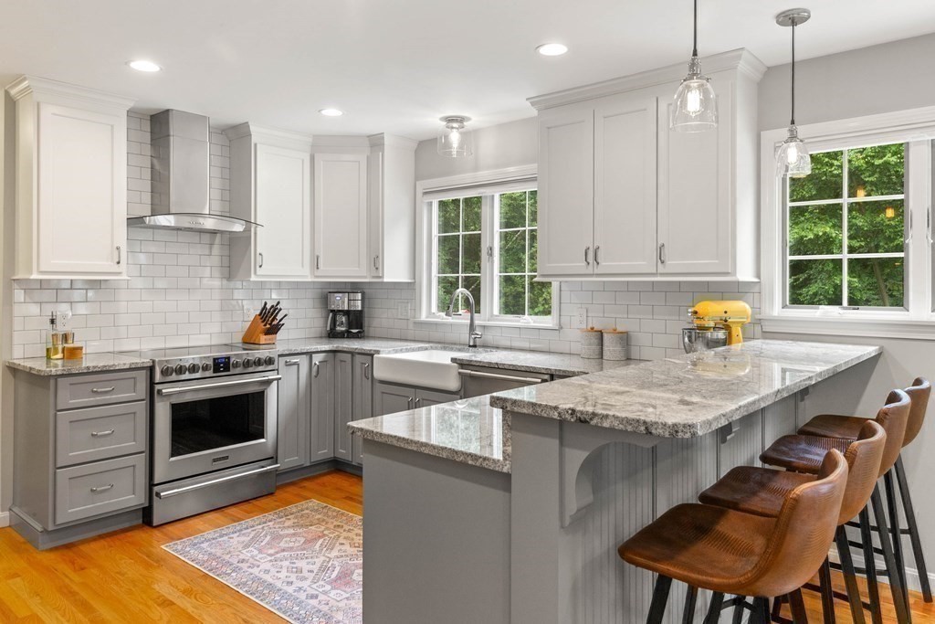 81 Bailey Road Andover, MA 01810 - Photo 3 of 41
