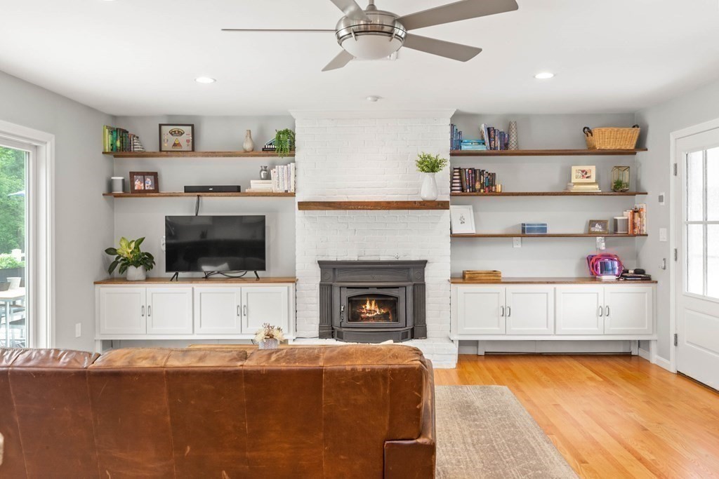81 Bailey Road Andover, MA 01810 - Photo 9 of 41