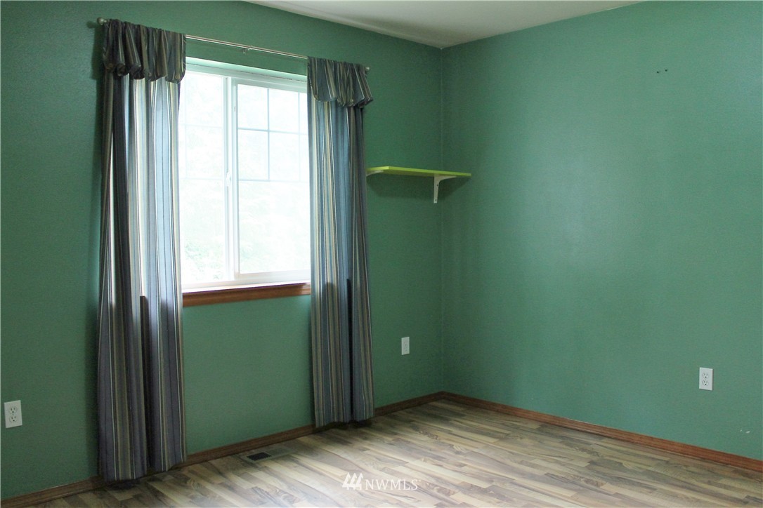 181 East Leffler Loop Road Grapeview, WA 98546 - Photo 13 of 23 Gallery Image 13