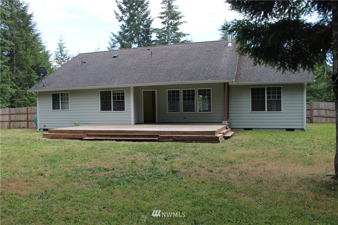 181 East Leffler Loop Road Grapeview, WA 98546 - Photo 4 of 23 Gallery Image 4