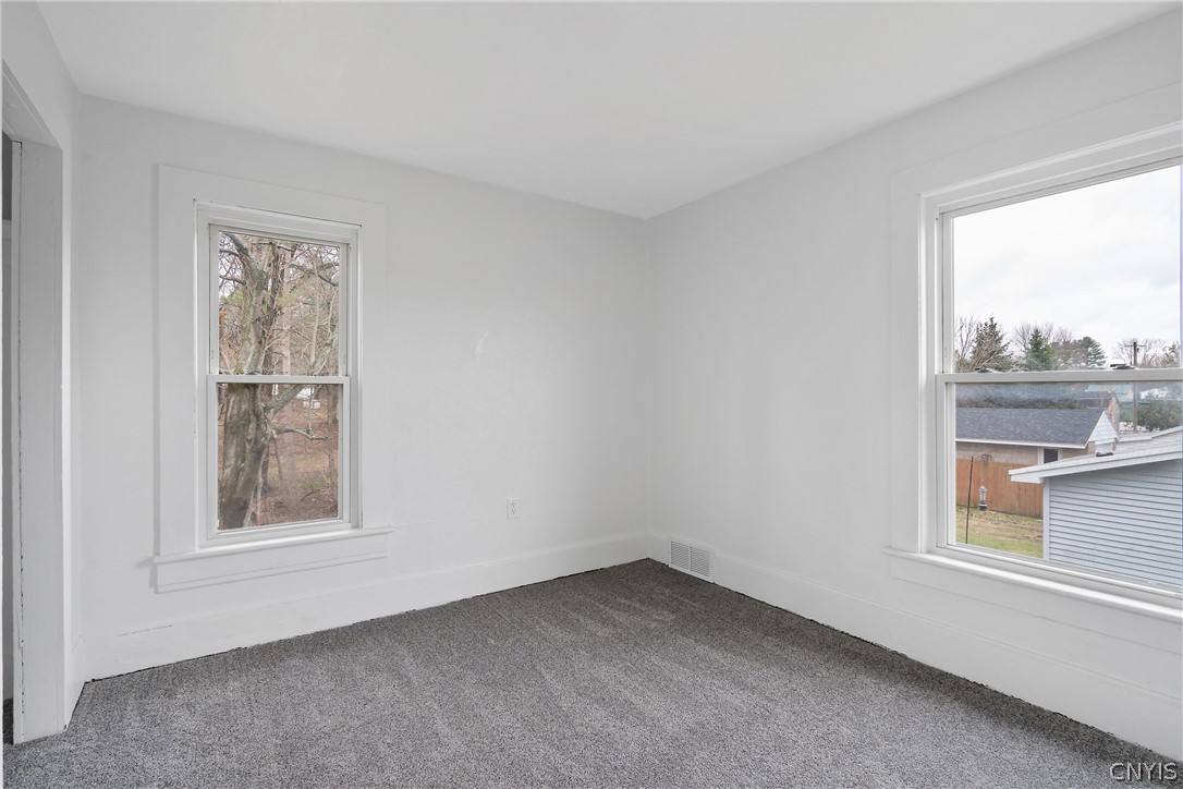 409 North 6th Street Fulton, NY 13069 - Photo 11 of 17