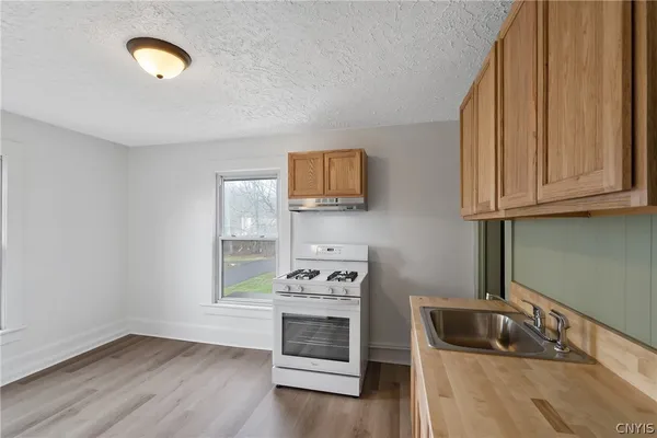 $1,300 | 409 North 6th Street, Fulton, NY 13069