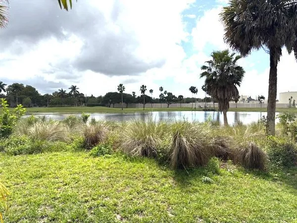 $2,450 | 8064 Northwest 41st Court, Sunrise, FL 33351