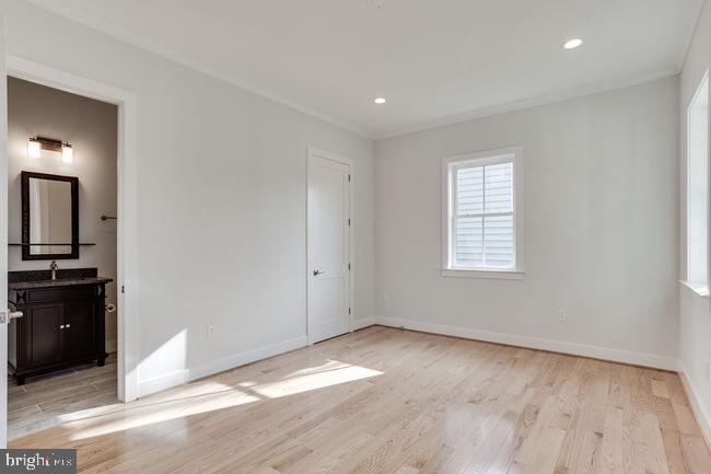 1943 Griffith Road Falls Church, VA 22043 - Photo 7 of 96 Gallery Image 7
