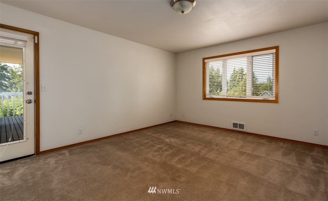 37401 Olympic View Road Northeast Hansville, WA 98340 - Photo 10 of 23 Gallery Image 10