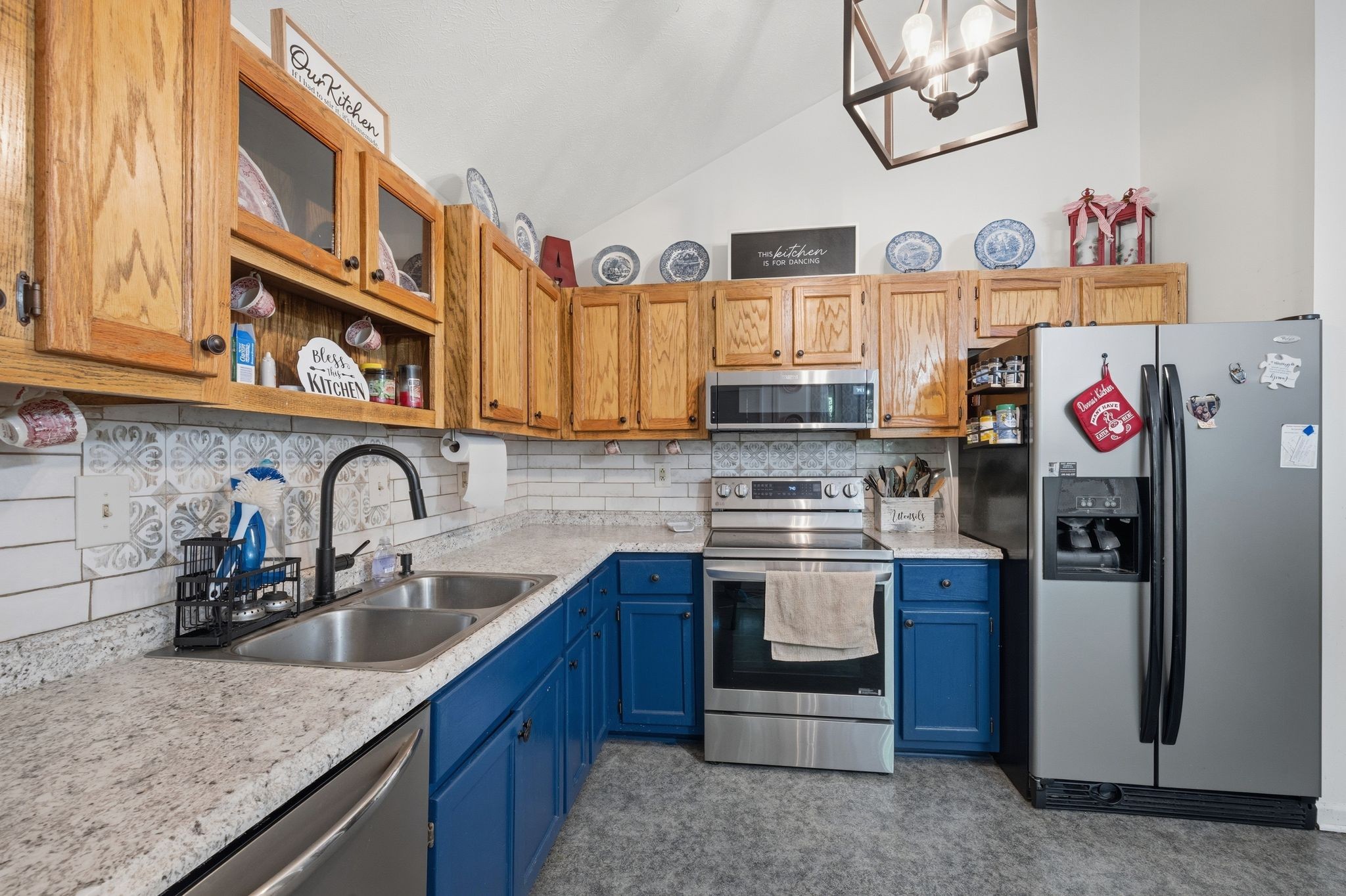 107 Valley Road Dickson, TN 37055 - Photo 7 of 35