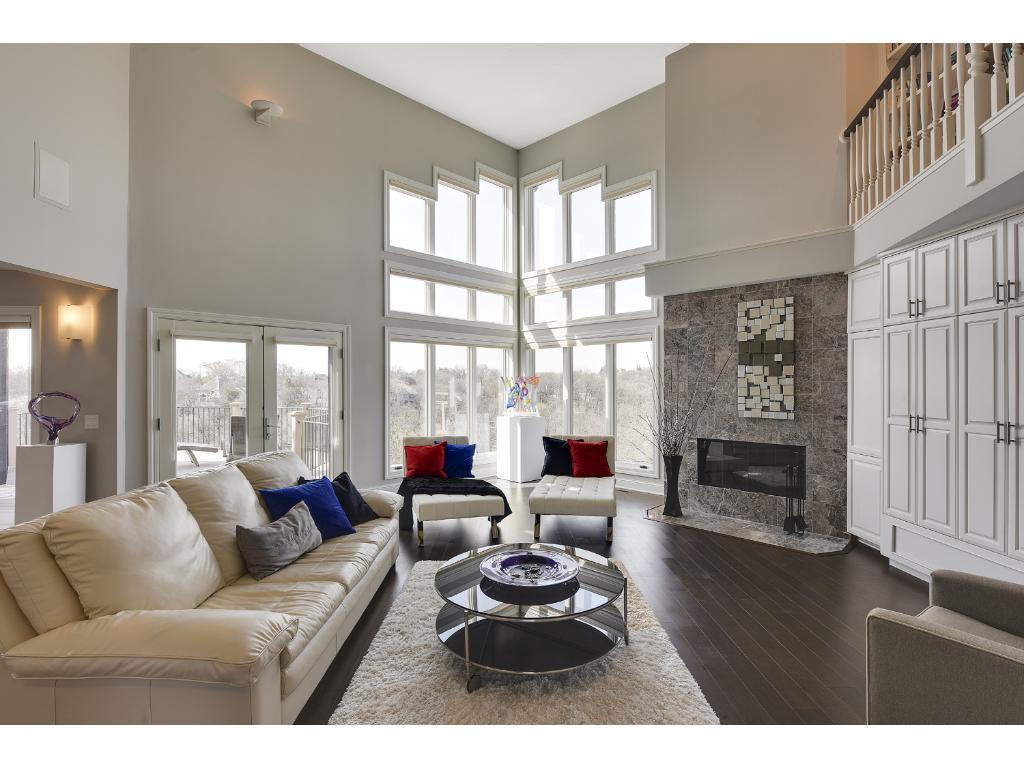 10537 Bluff Road Eden Prairie, MN 55347 - Photo 3 of 24