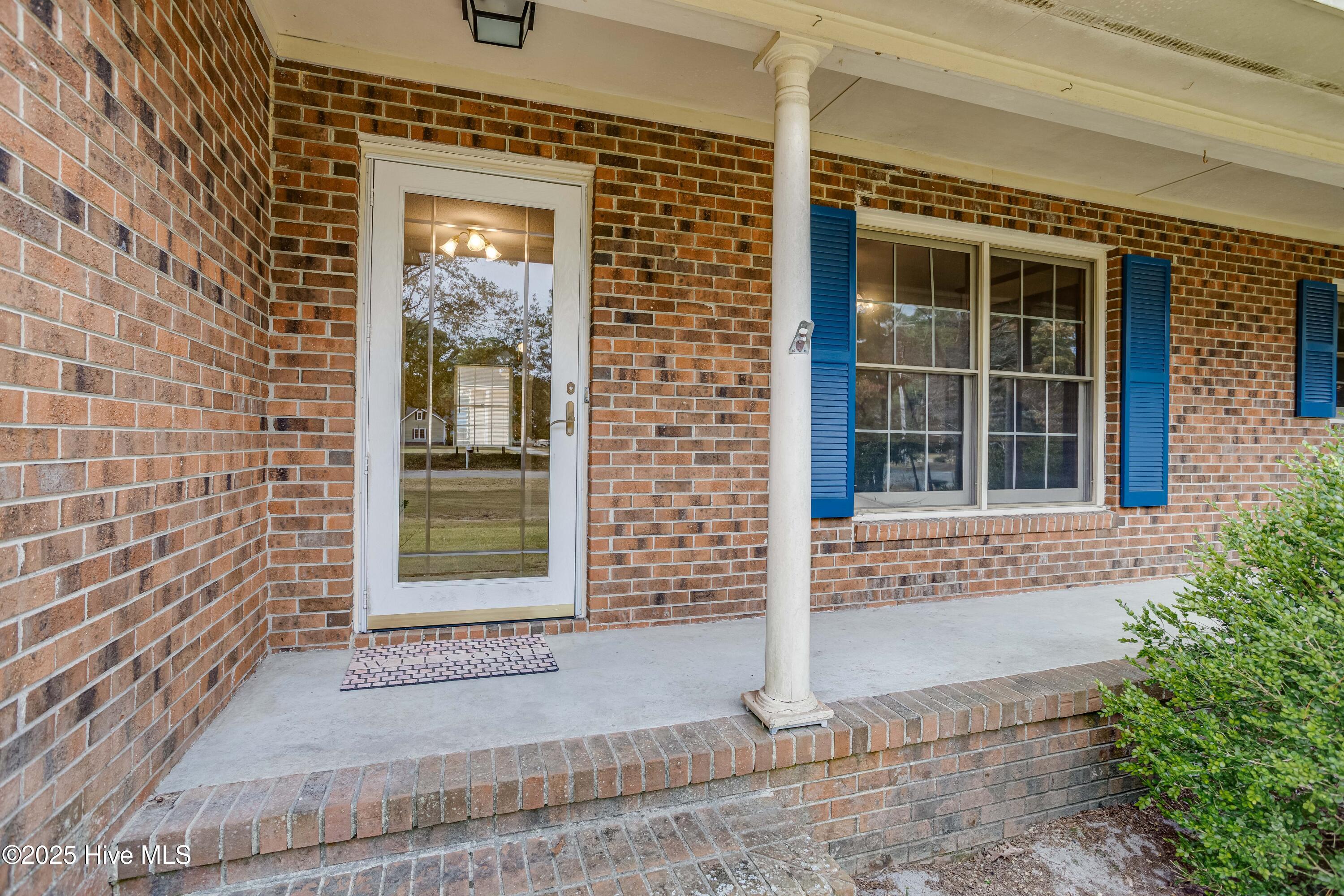 101 Sweetbriar Road Washington, NC 27889 - Photo 12 of 37 Front Porch