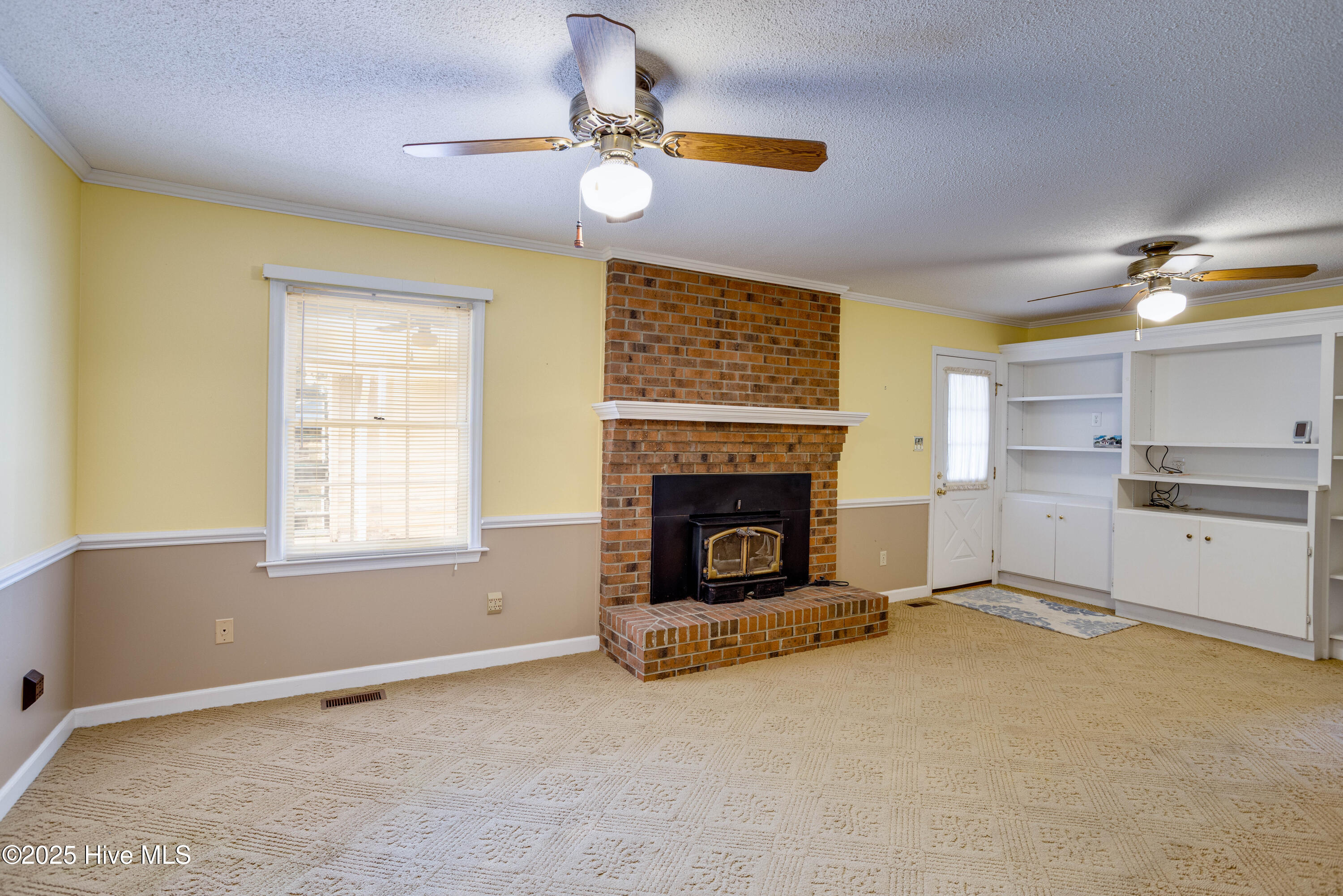 101 Sweetbriar Road Washington, NC 27889 - Photo 13 of 37 Built In Bookcase/cabinet in Den