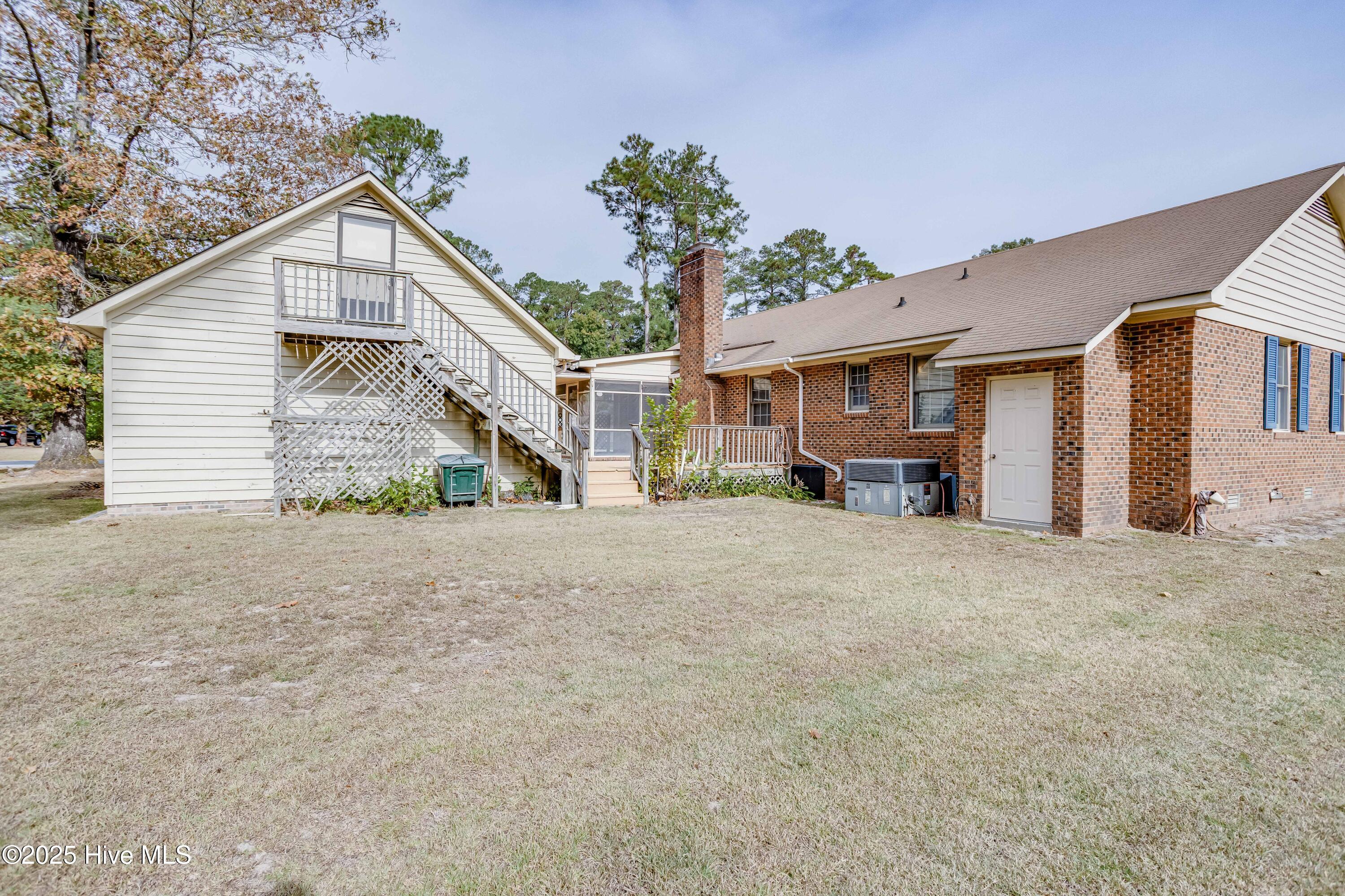 101 Sweetbriar Road Washington, NC 27889 - Photo 33 of 37 Backyard