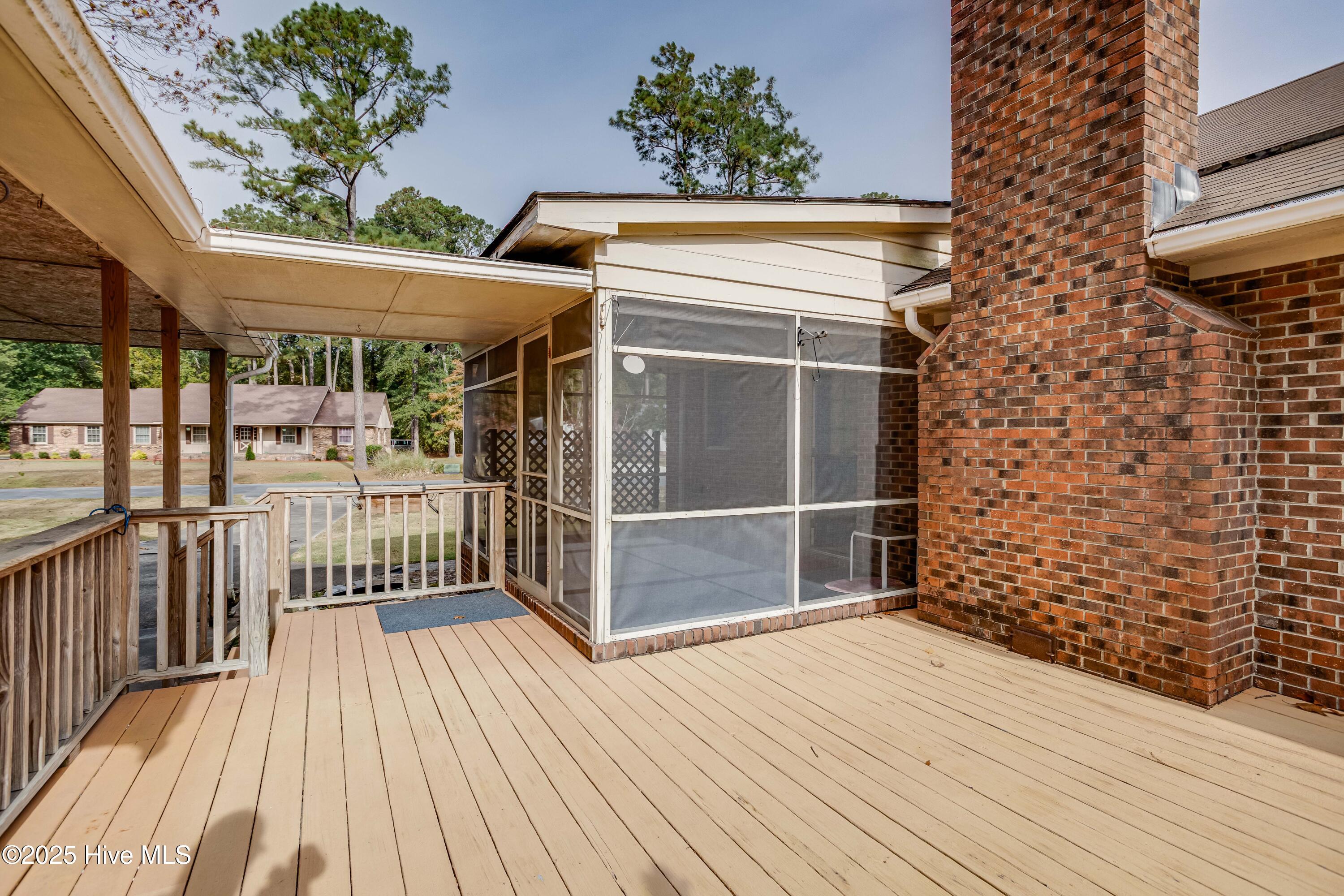 101 Sweetbriar Road Washington, NC 27889 - Photo 8 of 37 Open Wood Deck