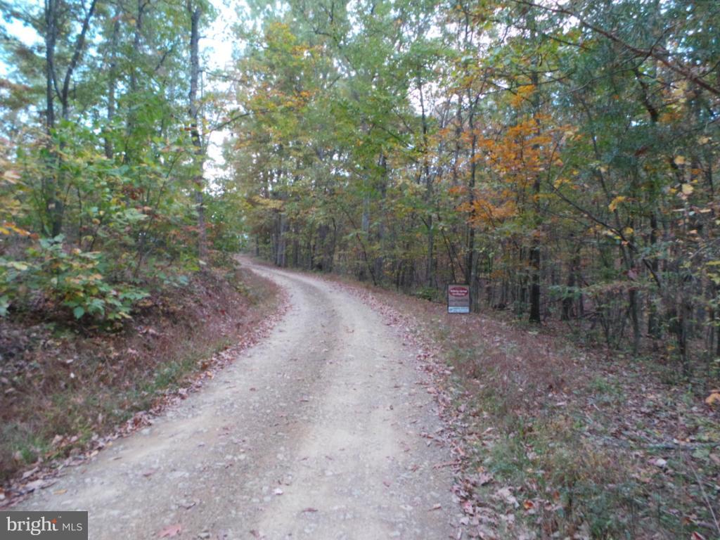 6 Off Sticky Kline Road Berkeley Springs, WV 25411 - Photo 6 of 6 Exterior (General)
